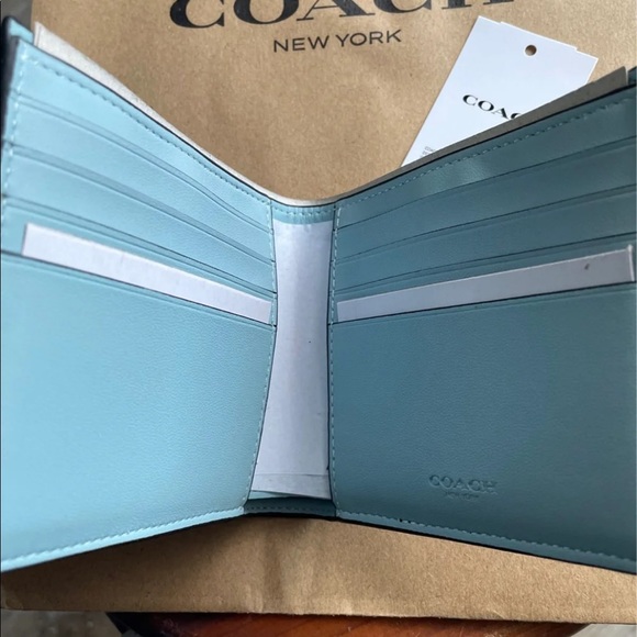 Coach wallet - Picture 2 of 3